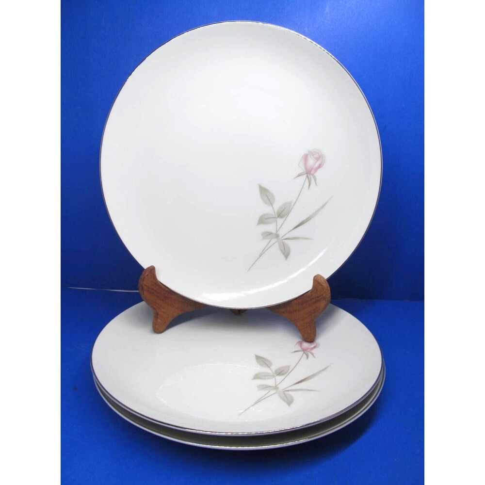 Mikasa Roxane Set Of Three 10 1/4" Dinner Plates In Excellent Condition